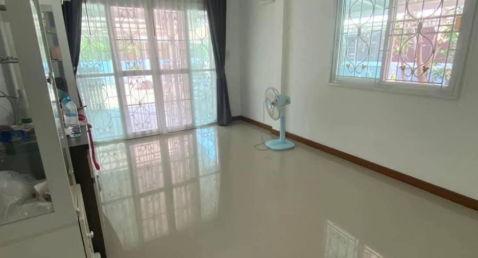 For sale 3 Beds townhouse in Sai Noi, Nonthaburi