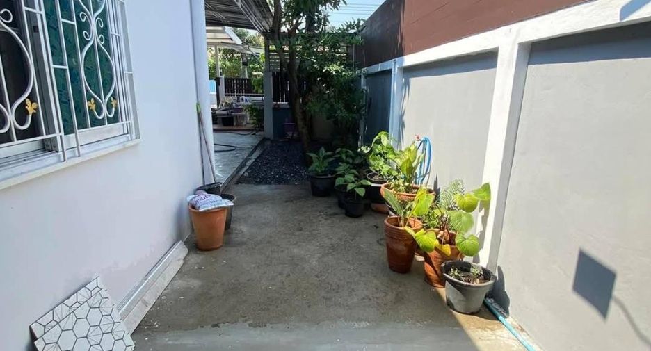 For sale 3 Beds townhouse in Sai Noi, Nonthaburi