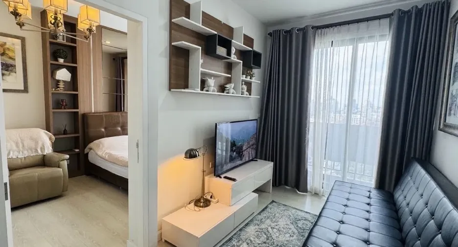 For rent 1 bed condo in Watthana, Bangkok