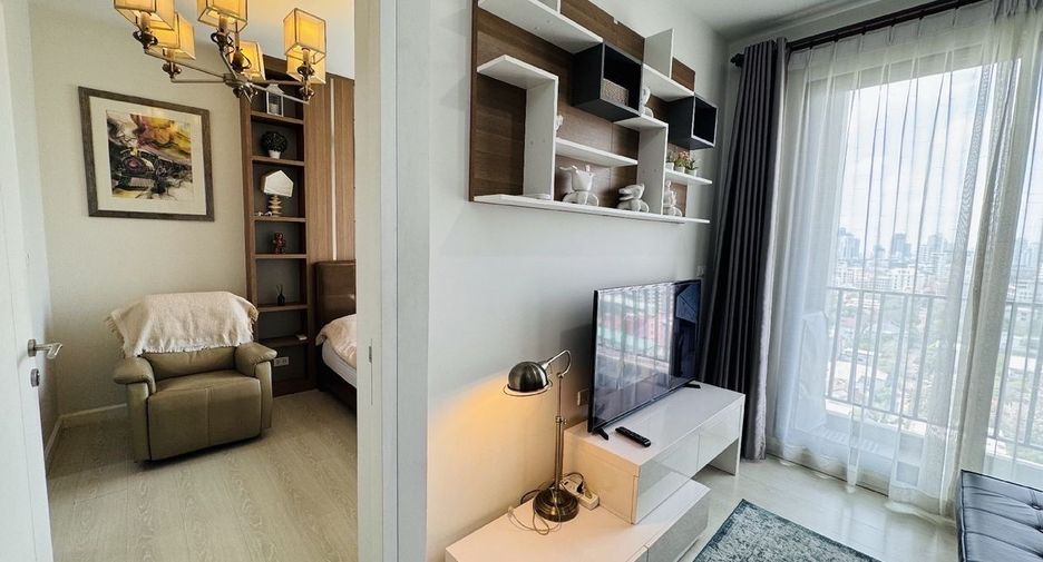 For rent 1 bed condo in Watthana, Bangkok