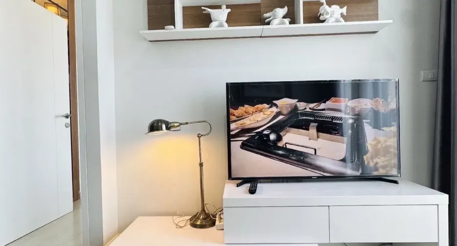 For rent 1 bed condo in Watthana, Bangkok