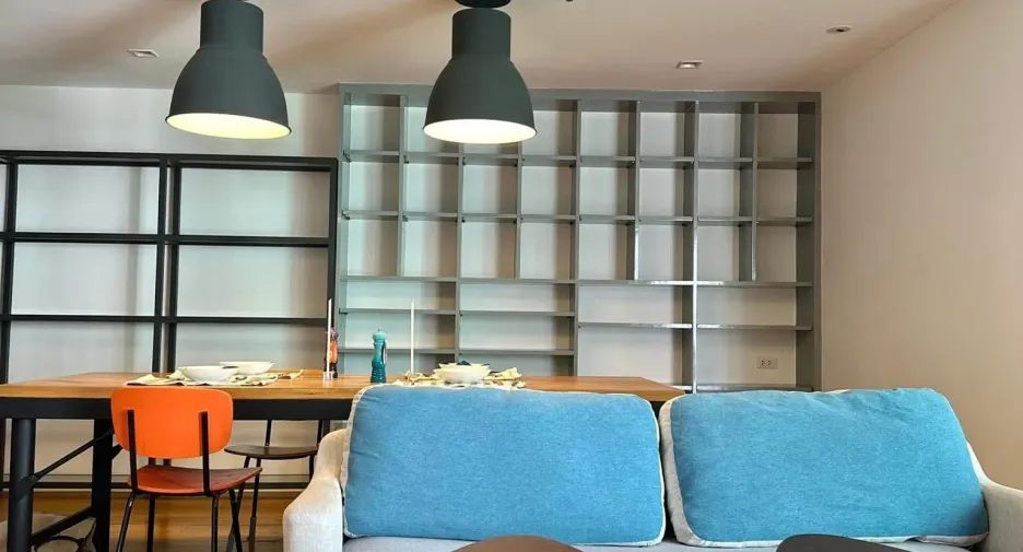 For rent 2 bed condo in Huai Khwang, Bangkok