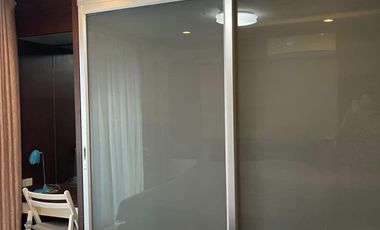 For rent 2 bed condo in Huai Khwang, Bangkok