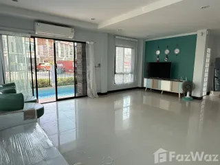 For rent 3 bed townhouse in Cha Am, Phetchaburi