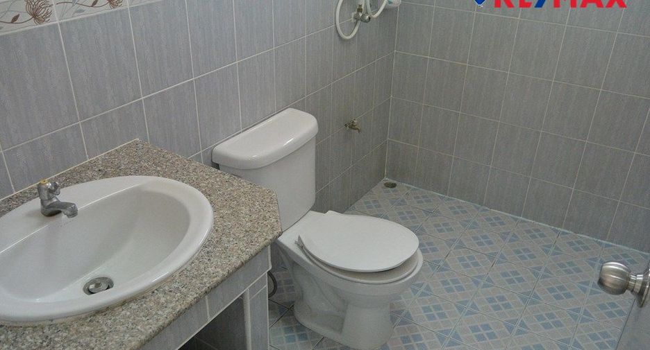 For sale 3 bedrooms house in East Pattaya, Pattaya