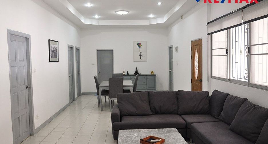 For sale 3 bedrooms house in East Pattaya, Pattaya