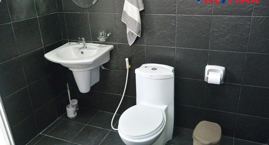 For sale 3 bedrooms house in East Pattaya, Pattaya