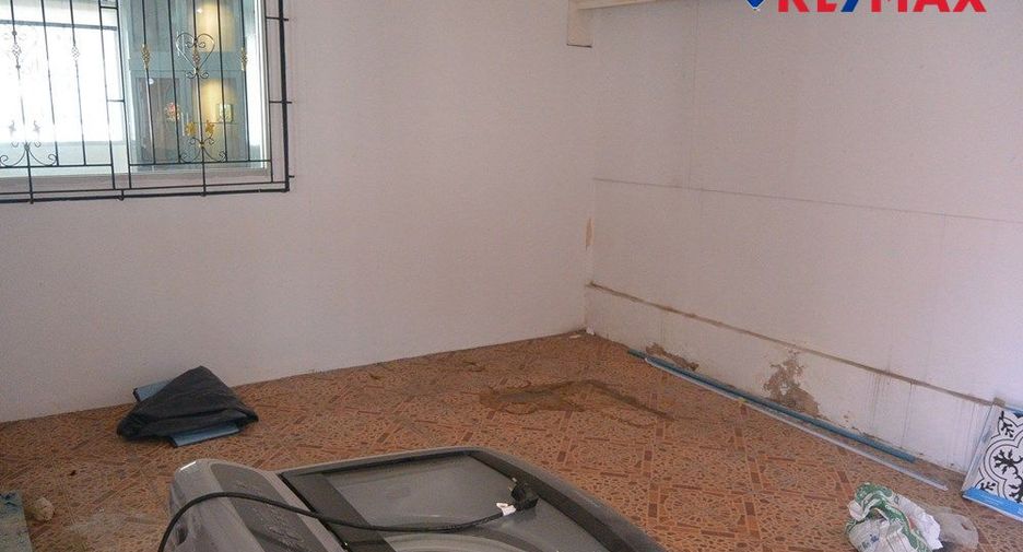 For sale 3 bedrooms house in East Pattaya, Pattaya