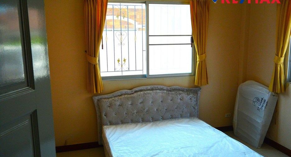 For sale 3 bedrooms house in East Pattaya, Pattaya