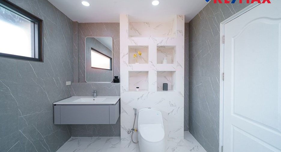 For sale 5 ベッドルーム house in Jomtien, Pattaya