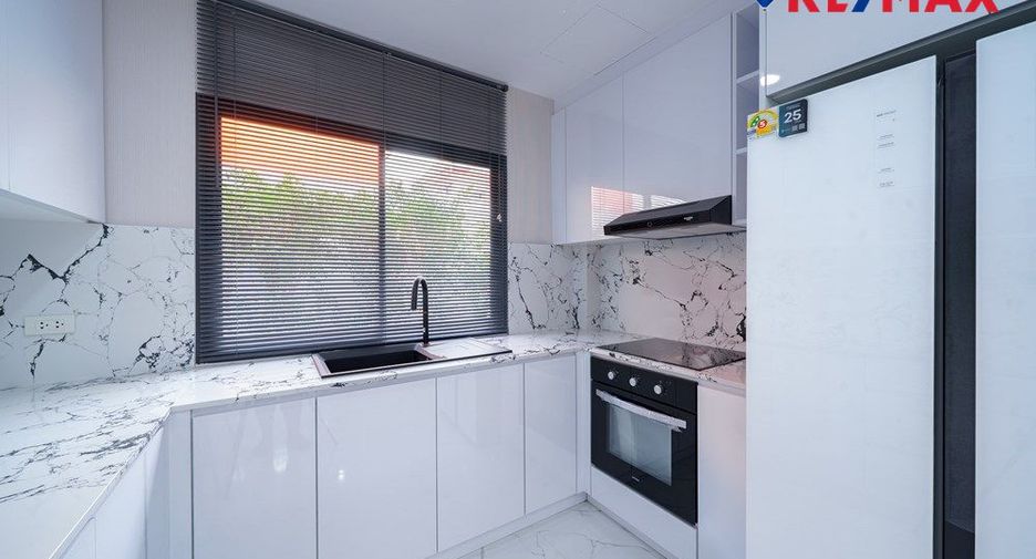 For sale 5 ベッドルーム house in Jomtien, Pattaya