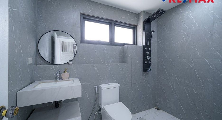 For sale 5 ベッドルーム house in Jomtien, Pattaya