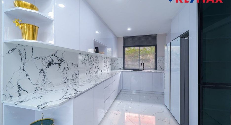 For sale 5 ベッドルーム house in Jomtien, Pattaya