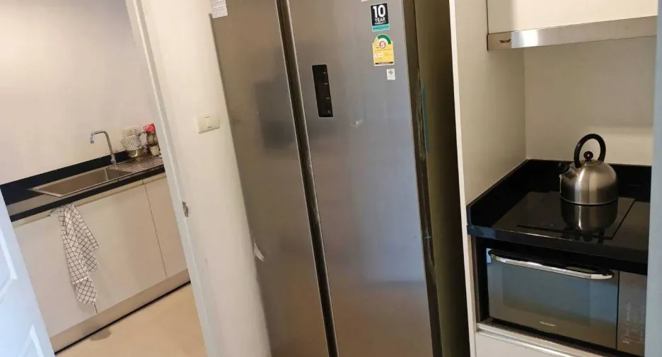 For sale 5 bed condo in Huai Khwang, Bangkok