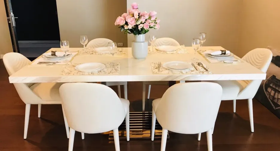 For sale 5 bed condo in Huai Khwang, Bangkok