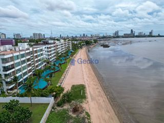 For sale 4 bed condo in Bang Lamung, Chonburi