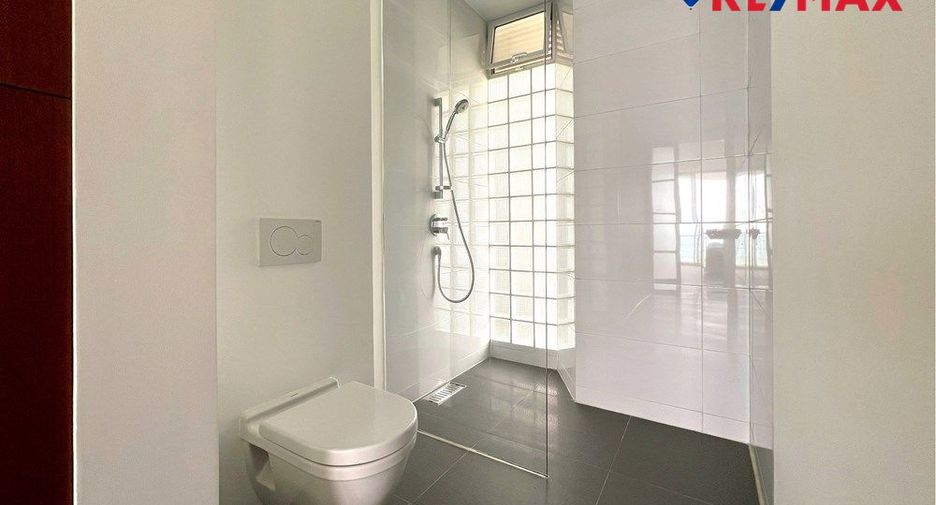 For sale 1 bed condo in Sattahip, Chonburi