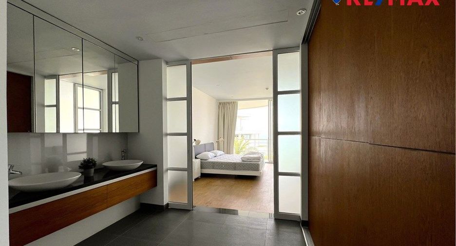 For sale 1 bed condo in Sattahip, Chonburi