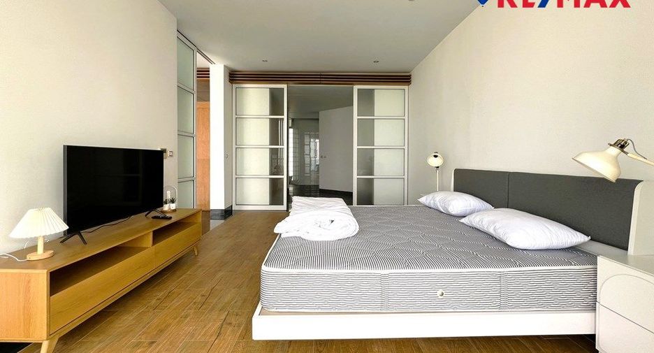 For sale 1 bed condo in Sattahip, Chonburi