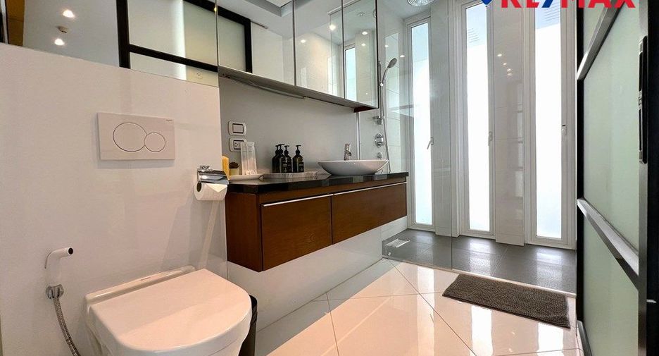 For sale 3 bedrooms condo in Sattahip, Chonburi