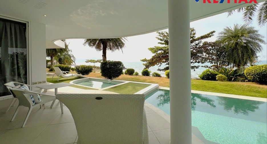 For sale 3 bedrooms condo in Sattahip, Chonburi