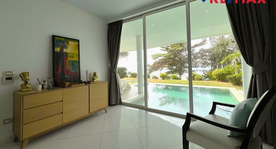 For sale 3 bedrooms condo in Sattahip, Chonburi