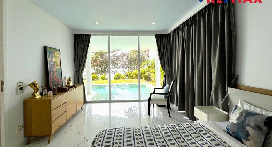 For sale 3 bedrooms condo in Sattahip, Chonburi