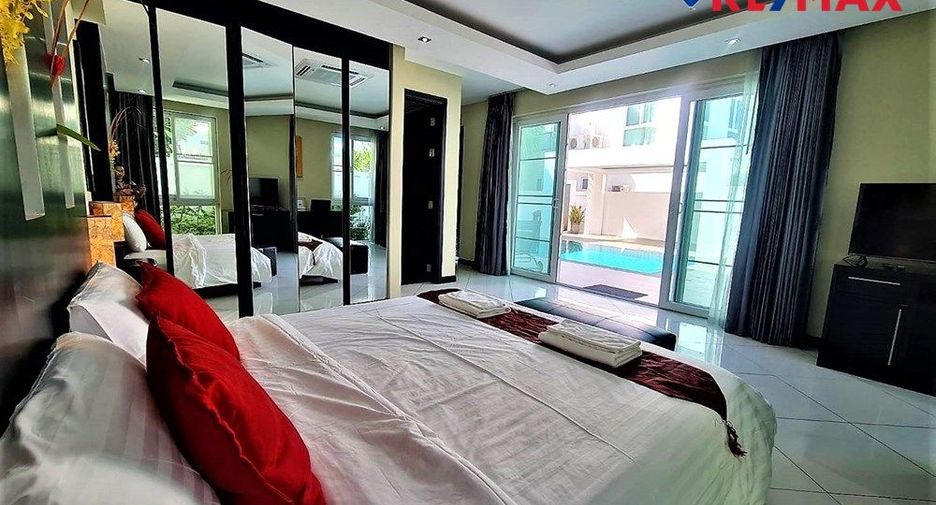 For sale 5 bedrooms house in Jomtien, Pattaya