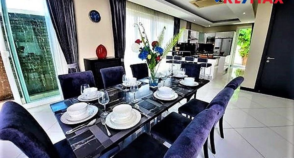 For sale 5 bedrooms house in Jomtien, Pattaya