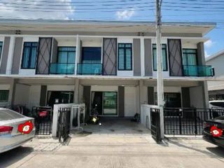 For sale 2 bed townhouse in Si Racha, Chonburi