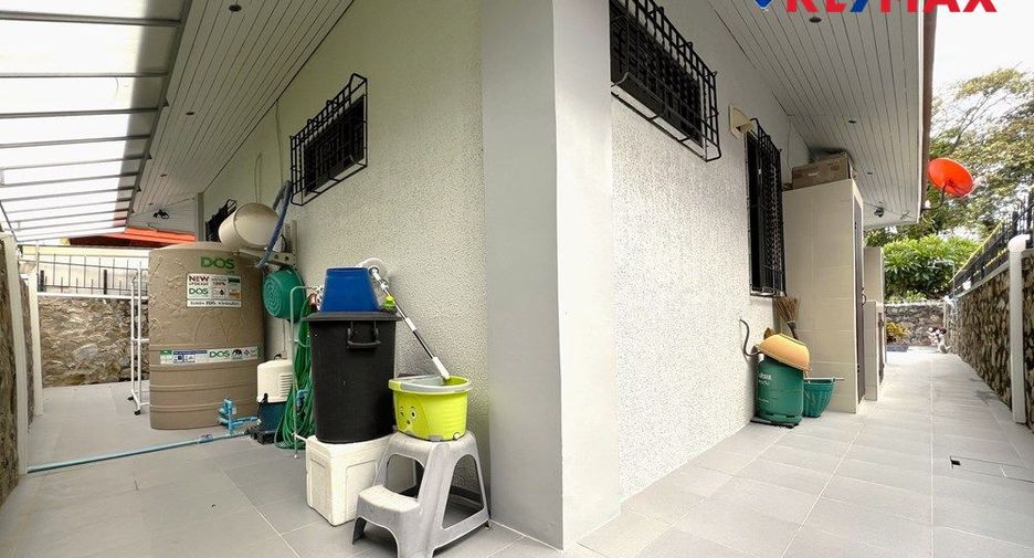 For sale 3 bedrooms house in Pratumnak, Pattaya