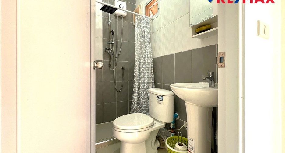 For sale 3 bedrooms house in Pratumnak, Pattaya