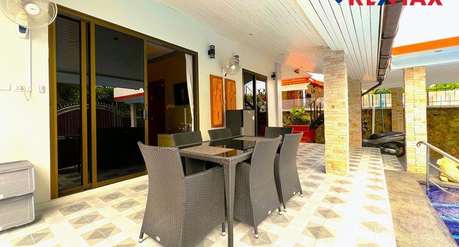 For sale 3 bedrooms house in Pratumnak, Pattaya