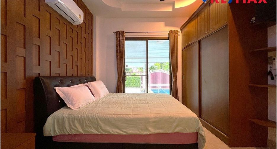 For sale 3 bedrooms house in Pratumnak, Pattaya