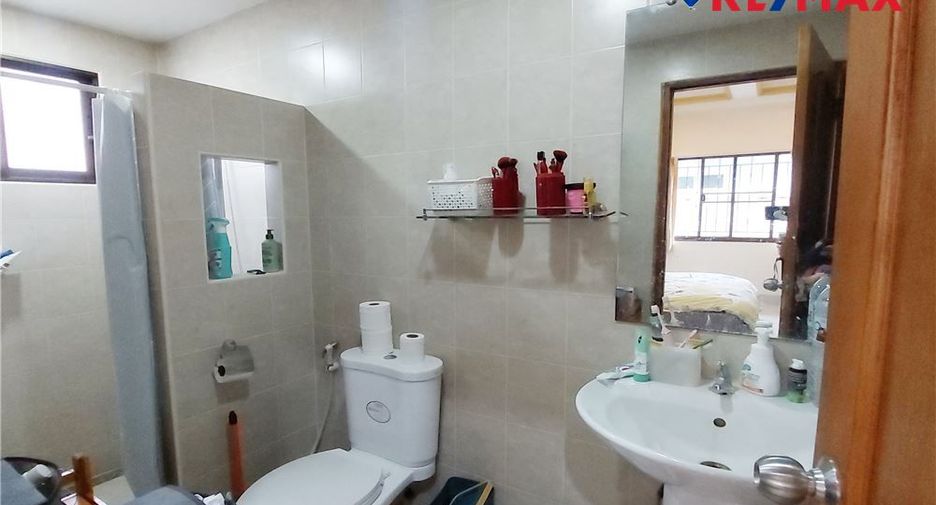 À vendre 3 chambres maison à East Pattaya, Pattaya