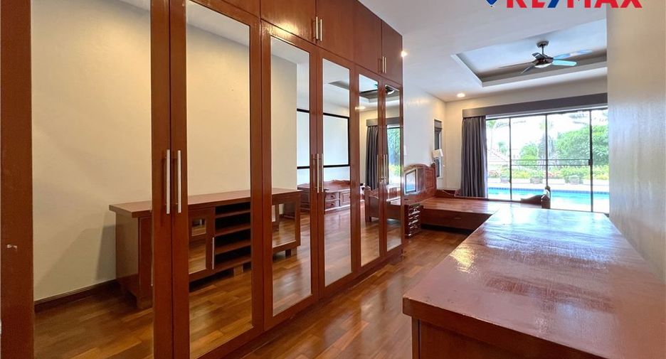 Haus zum Kauf mit 5 Zimmer in East Pattaya, Pattaya