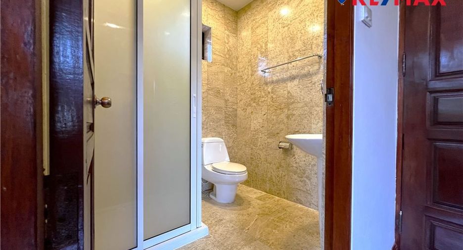 Haus zum Kauf mit 5 Zimmer in East Pattaya, Pattaya