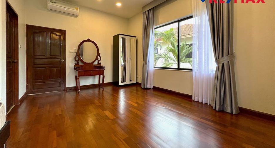 Haus zum Kauf mit 5 Zimmer in East Pattaya, Pattaya