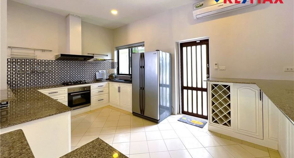 Haus zum Kauf mit 5 Zimmer in East Pattaya, Pattaya