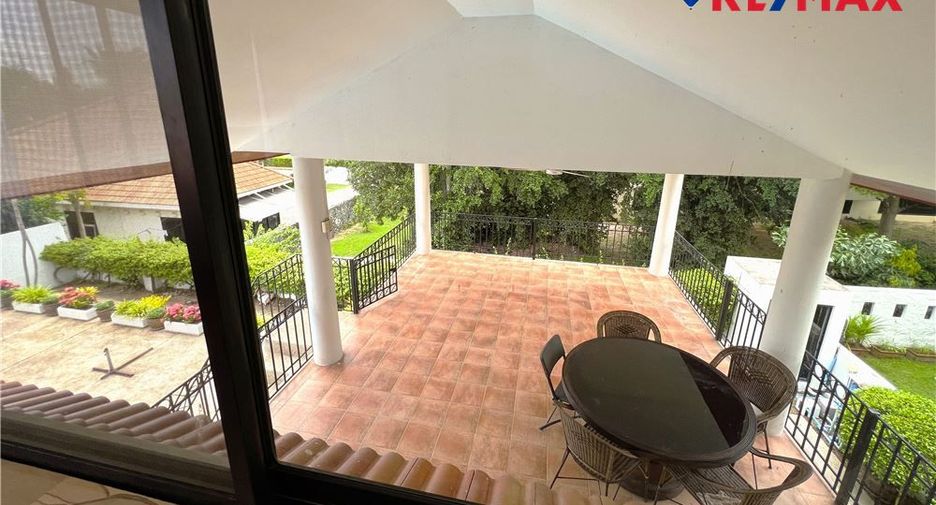 Haus zum Kauf mit 5 Zimmer in East Pattaya, Pattaya