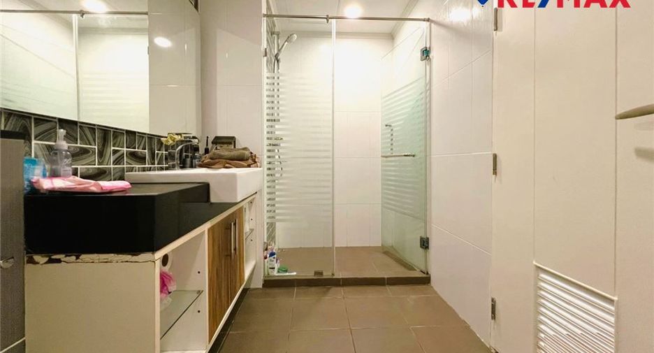 For sale 1 bed condo in Jomtien, Pattaya