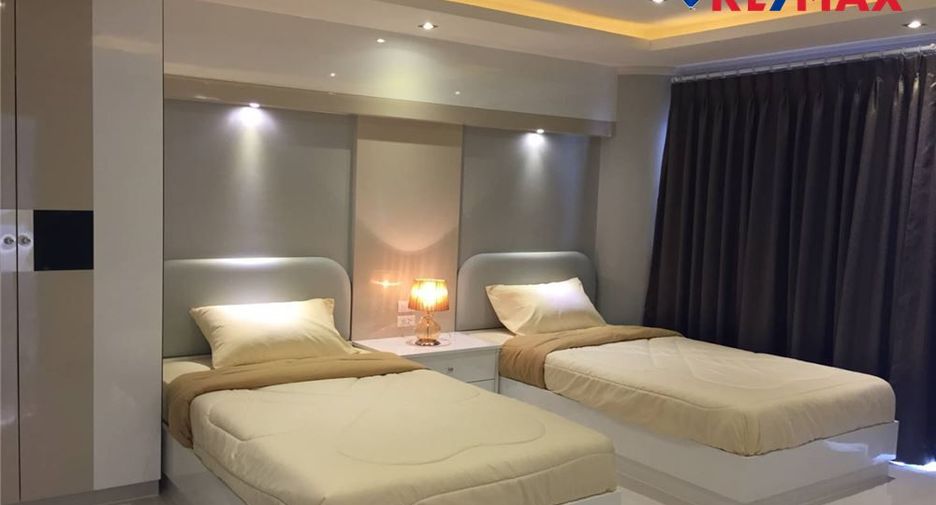 For sale 3 bedrooms condo in North Pattaya, Pattaya