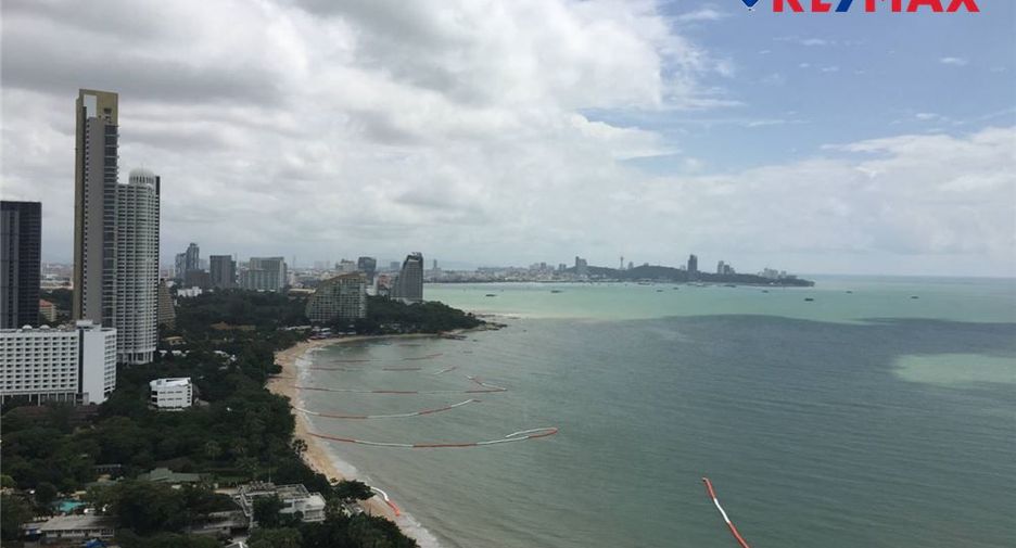 For sale 3 bedrooms condo in North Pattaya, Pattaya