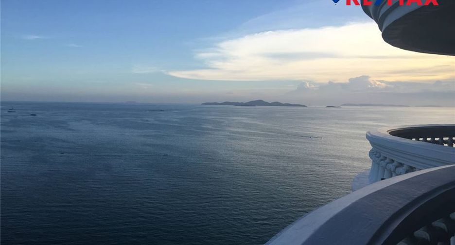 For sale 3 bedrooms condo in North Pattaya, Pattaya