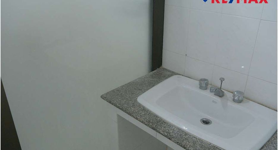 Condo en venta de 2 habitaciones en Sattahip, Chonburi