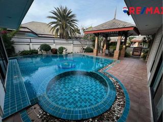 For sale 4 Beds condo in Bang Lamung, Chonburi