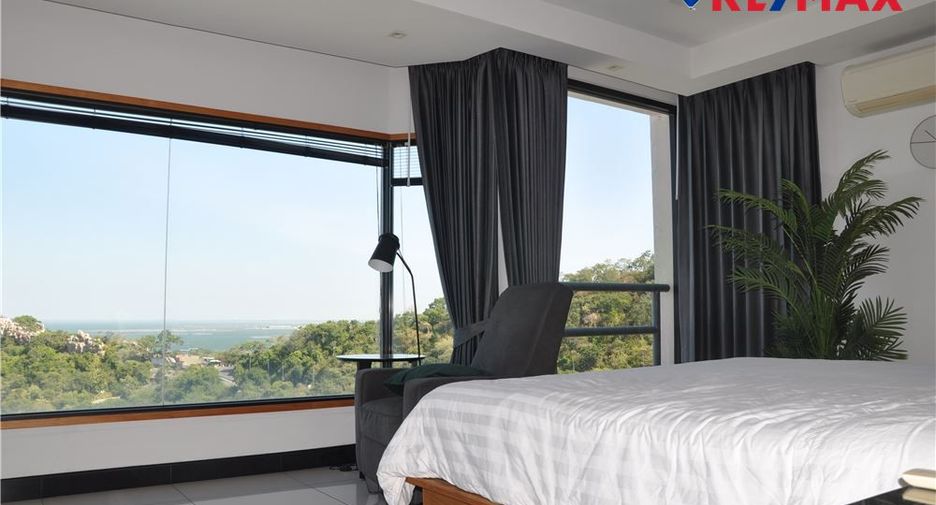 For sale 3 bedrooms condo in Mueang Chon Buri, Chonburi