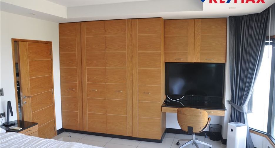 For sale 3 bedrooms condo in Mueang Chon Buri, Chonburi