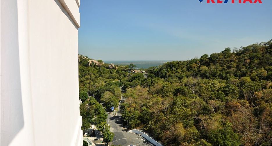 For sale 3 bedrooms condo in Mueang Chon Buri, Chonburi