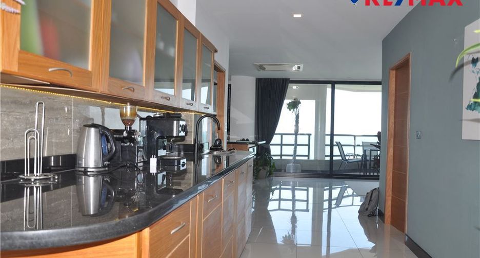 For sale 3 bedrooms condo in Mueang Chon Buri, Chonburi